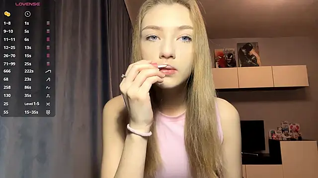 Snapshot of AveryBerkson chatting on 12-20-25, 03:09 AveryBerkson online show from 12-20-25, 03:09