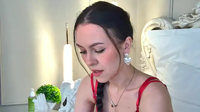 MonicaMercer online show from 03-25-26, 07:52