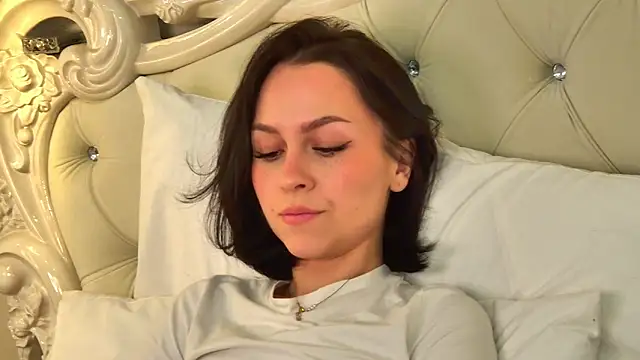 MonicaMercer online show from 02-06-26, 07:15