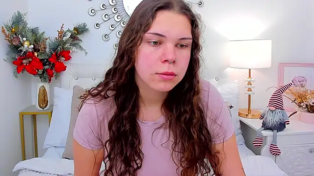 Snapshot of MartaRey chatting on 01-14-26, 06:17 MartaRey online show from 01-14-26, 06:17