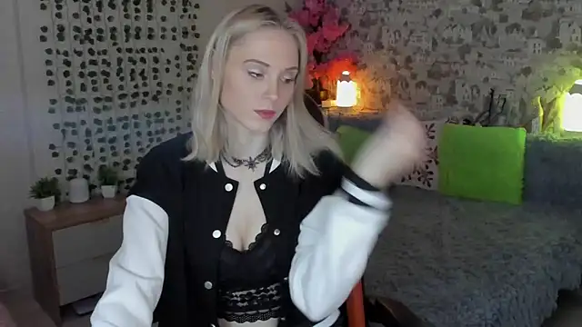Gina Gina love online show from 05-08-26, 12:47