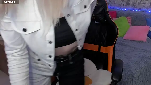 Gina Gina love online show from 05-29-26, 12:49