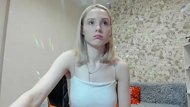 Gina Gina love online show from 05-07-26, 01:54