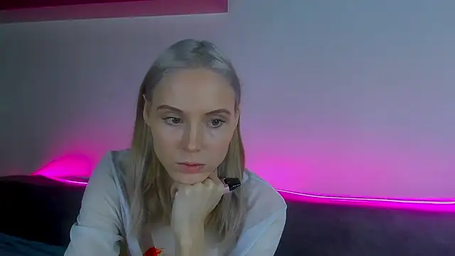 Gina Gina love online show from 12-05-25, 08:13