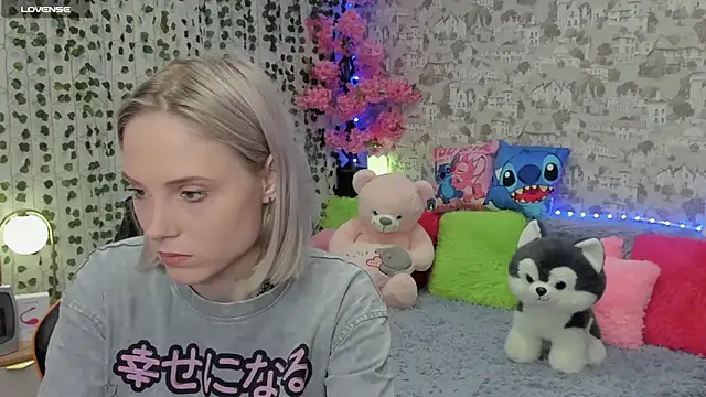 Gina Gina love online show from 06-04-26, 03:11