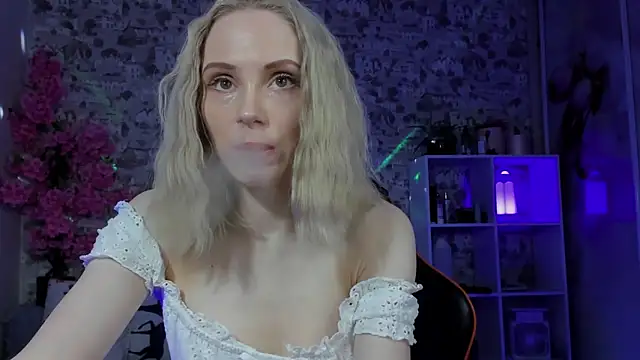 Gina Gina love online show from 04-03-26, 01:01