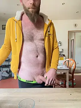 Bigdaad92 online show from 04-13-26, 07:01