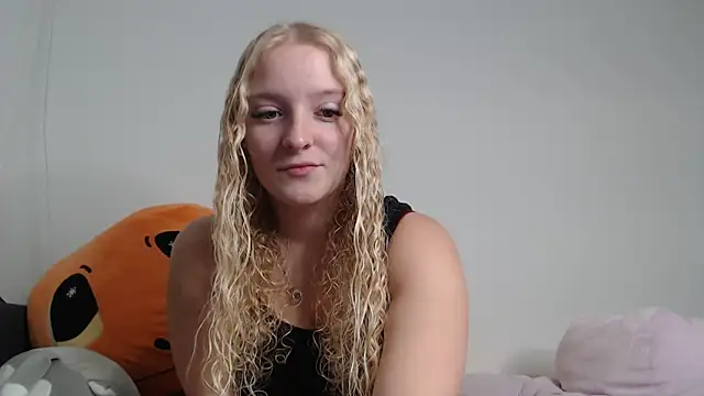 Sophie cute06 online show from 12-23-25, 08:13