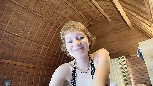 Snapshot of Ida-Rose chatting on 02-17-26, 08:00 Ida-Rose online show from 02-17-26, 08:00