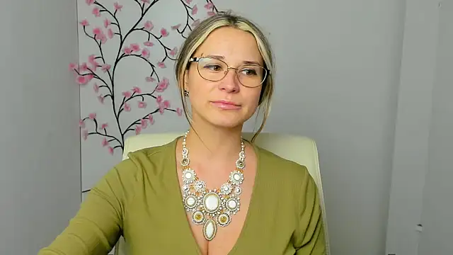 Melodie Aster online show from 01-15-26, 12:19