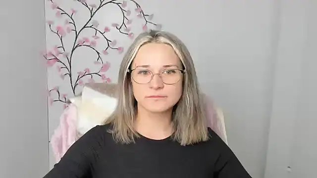 Melodie Aster online show from 01-11-26, 06:48