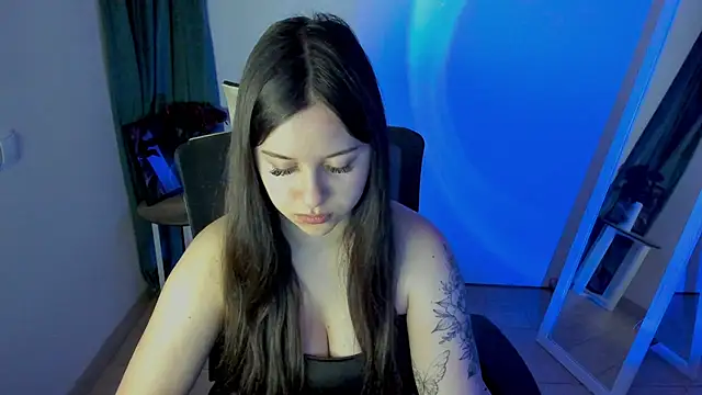 Snapshot of Lilu_May chatting on 05-19-26, 12:56 Lilu May online show from 05-19-26, 12:56