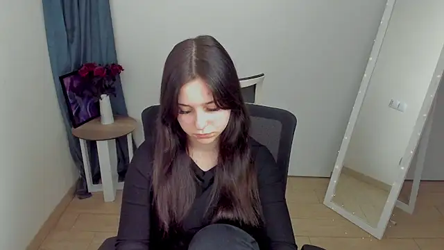 Snapshot of Lilu_May chatting on 05-15-26, 12:36 Lilu May online show from 05-15-26, 12:36