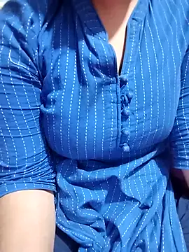 hottyrose69 online show from 03-28-26, 04:46