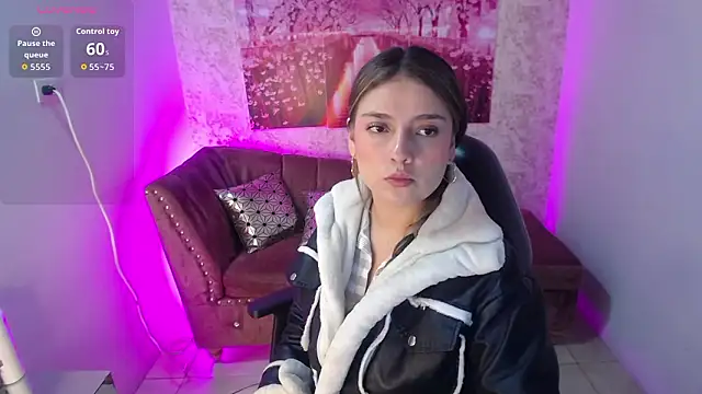 Diamond juliana online show from 02-06-26, 03:24