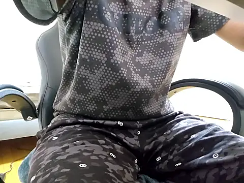 kaizer826 online show from 12-22-25, 12:16