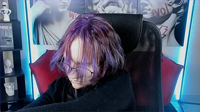 Sylvia Reed online show from 12-19-25, 07:33