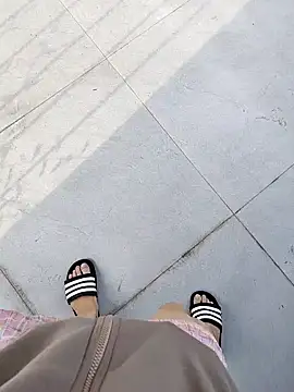 Miky Lyn online show from 02-15-26, 09:08