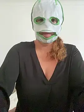 maryhotsexy online show from 12-18-25, 12:09