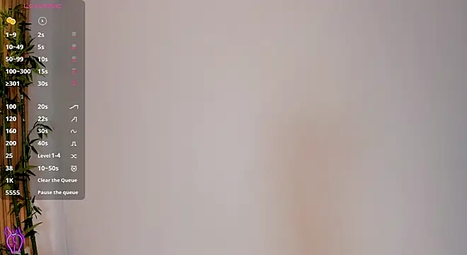 TiffanyHoustton online show from 04-10-26, 12:23