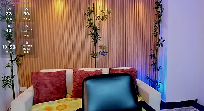 TiffanyHoustton online show from 03-31-26, 11:56