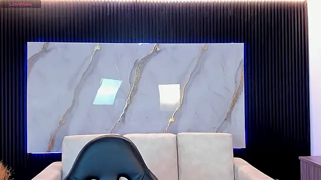 TiffanyHoustton online show from 03-23-26, 11:54