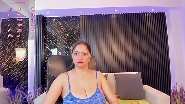 TiffanyHoustton online show from 05-19-26, 11:50
