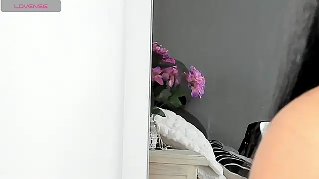 lya  brown online show from 02-03-26, 01:05