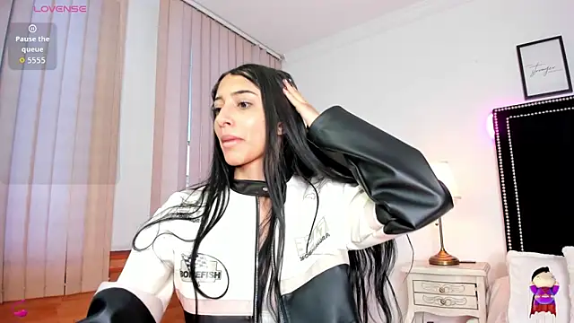 lya  brown online show from 02-09-26, 12:36