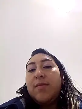 Valeria montana  online show from 01-15-26, 12:30