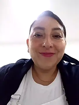 Valeria montana  online show from 06-16-26, 12:05