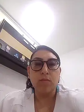 Valeria montana  online show from 04-23-26, 05:47