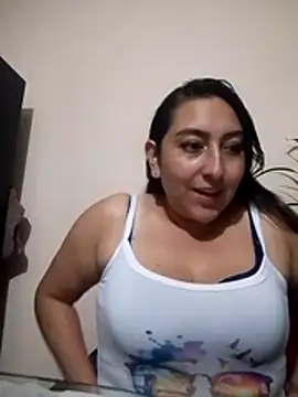 Valeria montana  online show from 06-17-26, 12:21