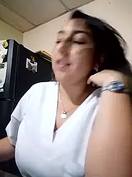 Valeria montana  online show from 02-25-26, 12:55