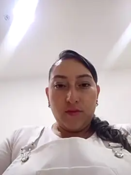 Valeria montana  online show from 05-04-26, 11:57