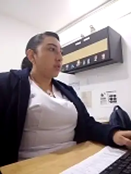 Valeria montana  online show from 02-10-26, 12:04