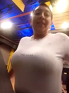 Valeria montana  online show from 05-08-26, 10:41