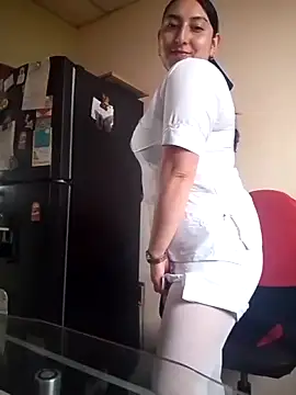 Valeria montana  online show from 03-25-26, 10:52