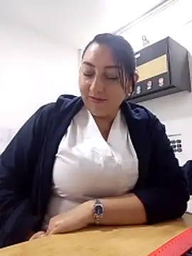 Valeria montana  online show from 03-03-26, 12:01