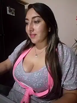 Valeria montana  online show from 02-02-26, 11:48