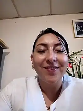 Valeria montana  online show from 02-18-26, 11:12