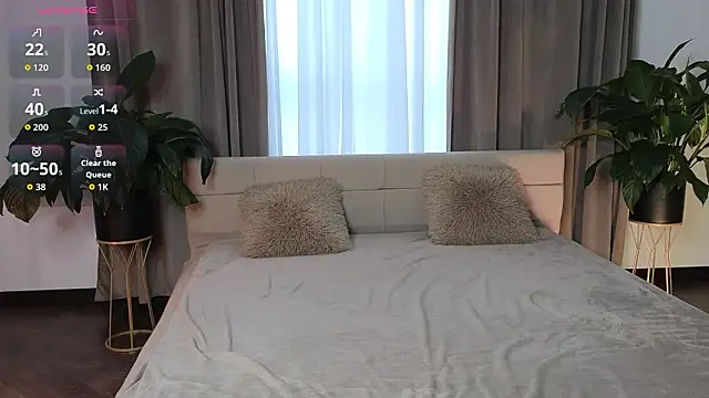 Snapshot of LunaKirby chatting on 01-17-26, 01:37 LunaKirby online show from 01-17-26, 01:37