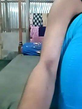 naughtygirl96 online show from 04-04-26, 12:45