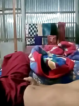 naughtygirl96 online show from 04-17-26, 11:07