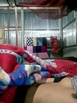 naughtygirl96 online show from 04-12-26, 12:58