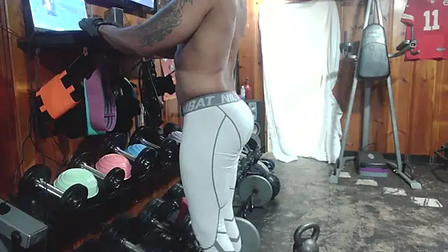 Black-Silver-Fox online show from 04-21-26, 11:44