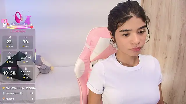 Snapshot of phia_carter chatting on 02-27-26, 04:40 phia carter online show from 02-27-26, 04:40