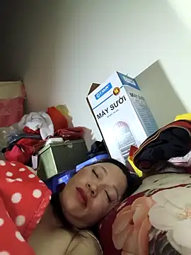 Y-eahi online show from 12-04-25, 05:23