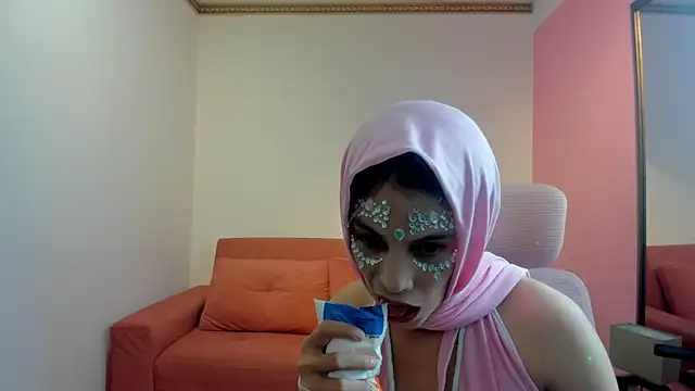 AdrianaTorres  online show from 04-09-26, 02:23