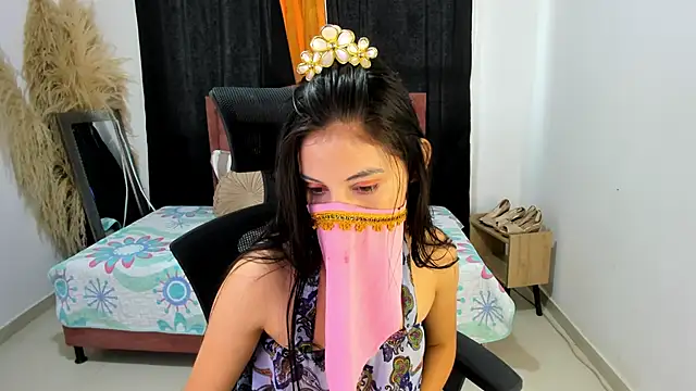 AdrianaTorres  online show from 01-08-26, 02:23